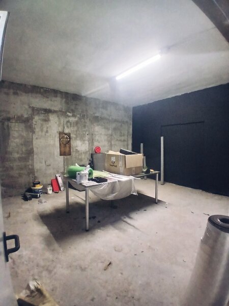 Titan Auchan, Ozana, Parcul Teilor, Boxa depozitare,